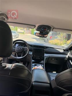 جیپ گراند شیرۆکی